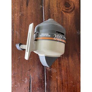 Vintage Zebco 202 Push Button Casting Reel U.S.A.